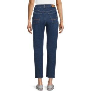 Levi Strauss Women's High Rise Straight Leg Jeans size 28 dark wash